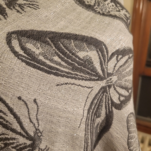 Made in Mexico Reversible Wrap - Picture 2 of 11